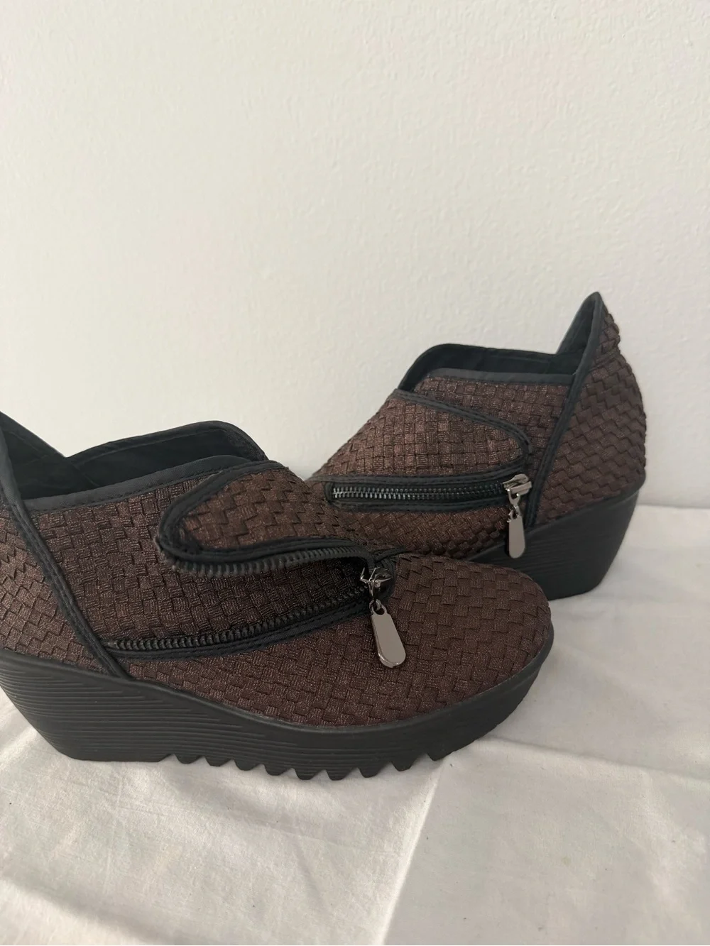 bernie mev. Brown Woven Zip Wedge Shoes